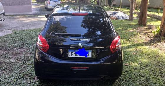 PEUGEOT 208 1.5 ALLURE 8V FLEX 4P MANUAL PEUGEOT 208 1.5 ALLURE 8V FLEX 4P MANUAL